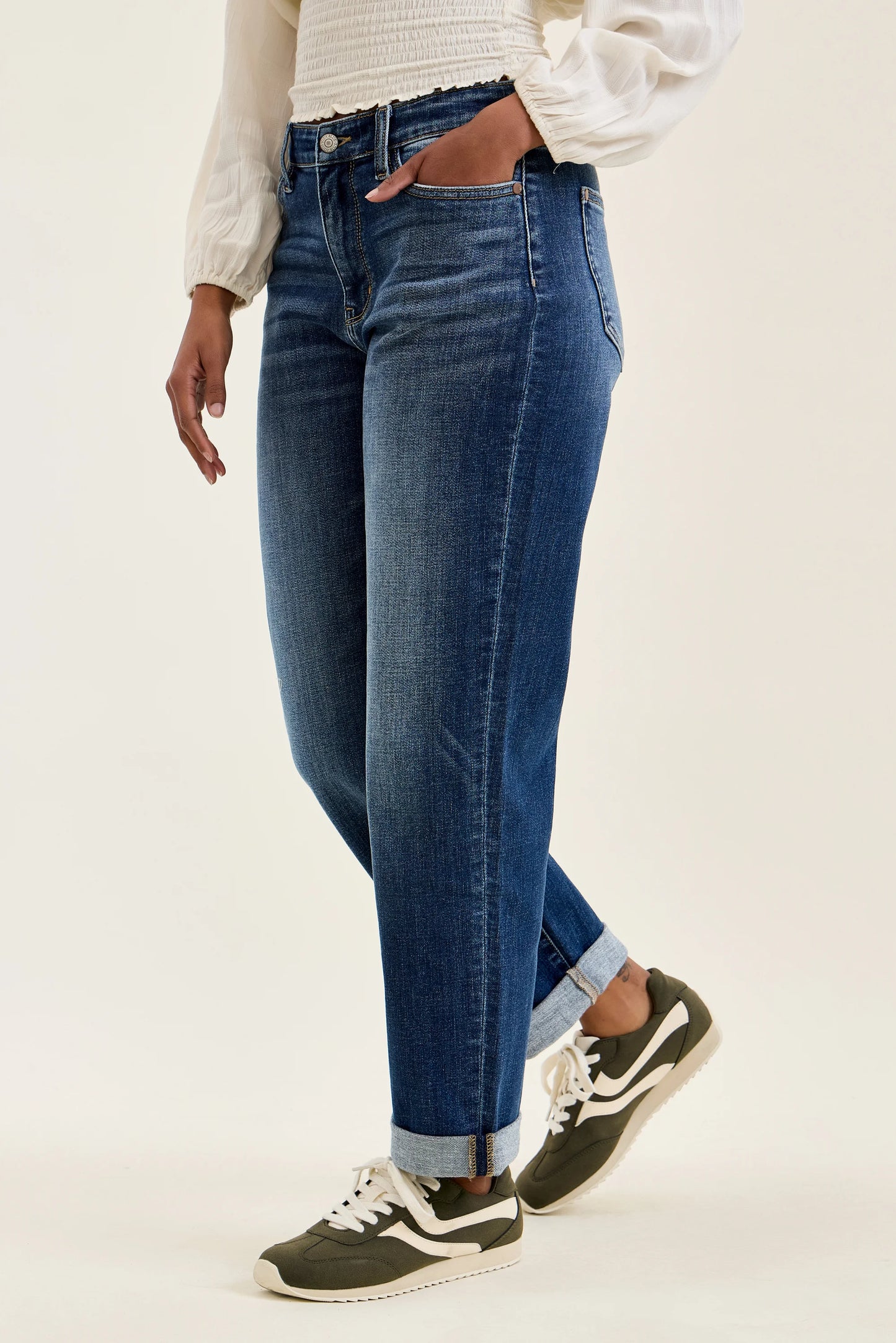82744 MR BILLIE Boyfriend DK True Indigo Judy Blue Jeans