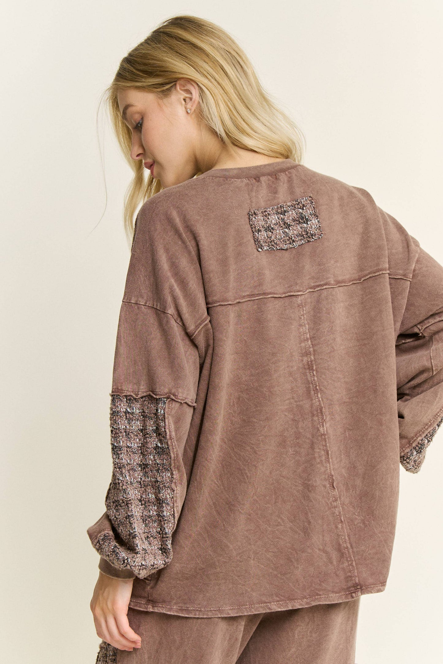 Mineral Washed Tweed Daisy patch Long sleeve top HT6761