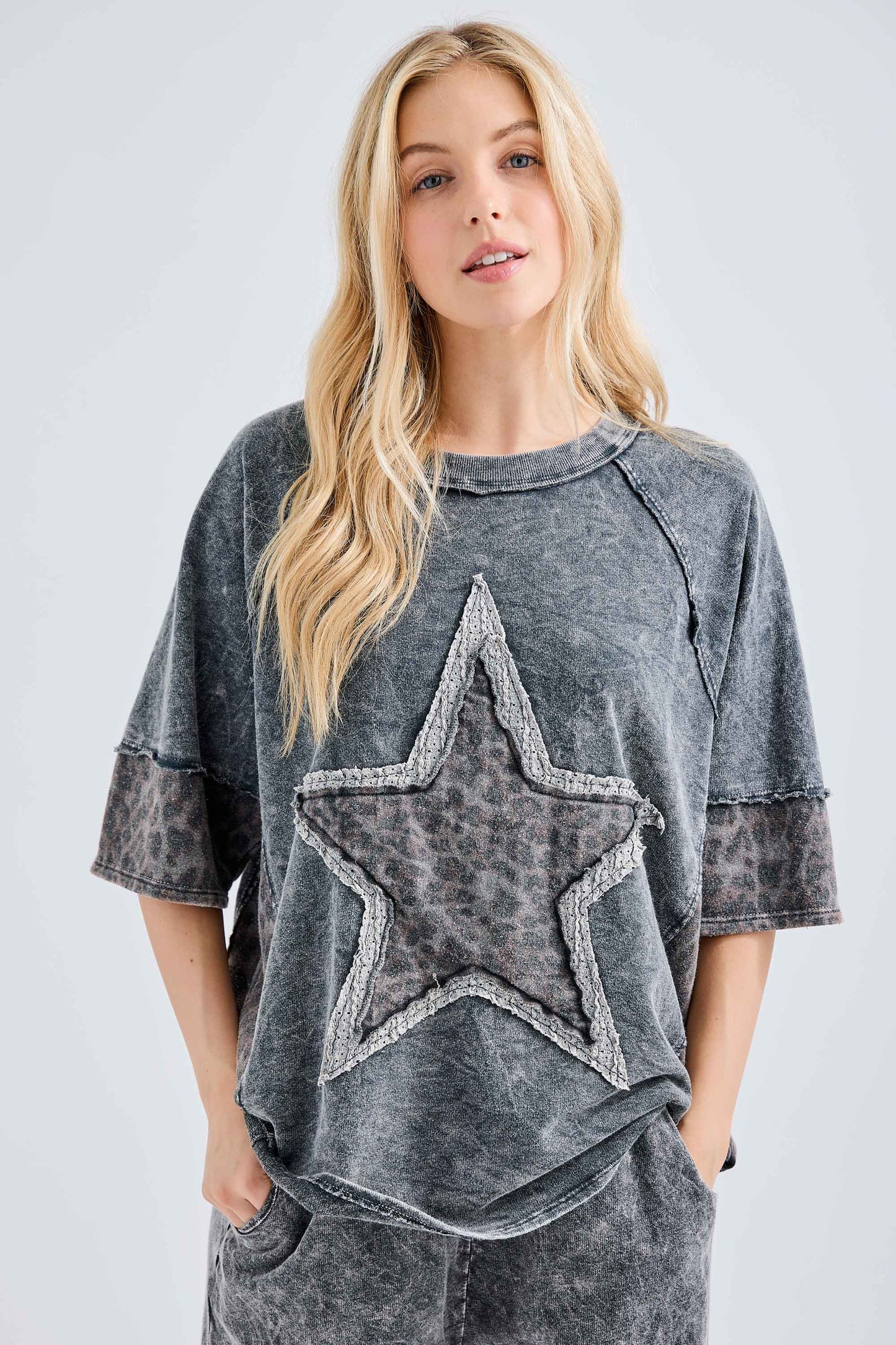 Mineral Washed Leopard Star Half sleeve top HT6628