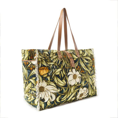 Lovely Florals Weekender Bag in Dark Green Myra