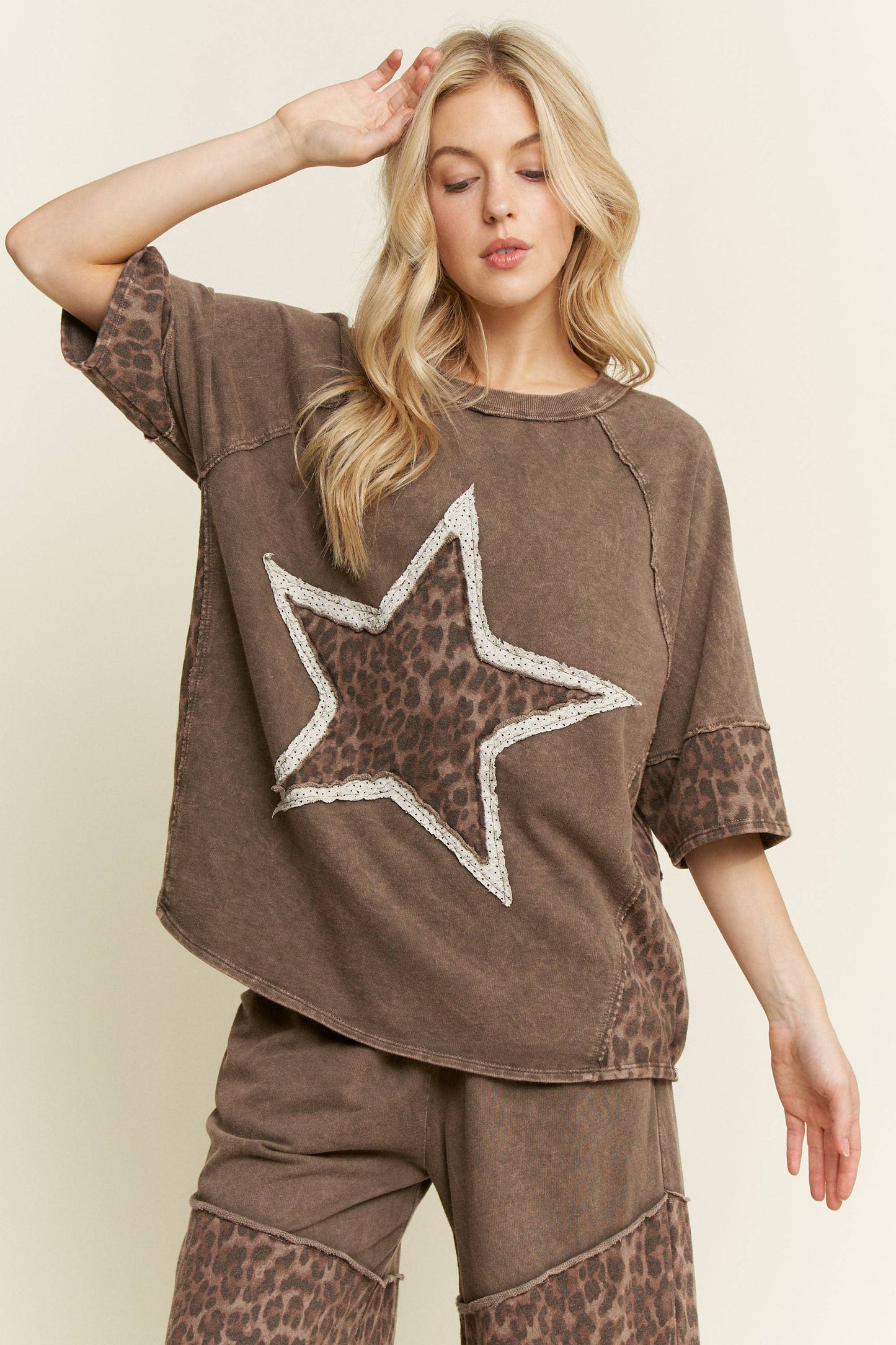 Mineral Washed Leopard Star Half sleeve top HT6628