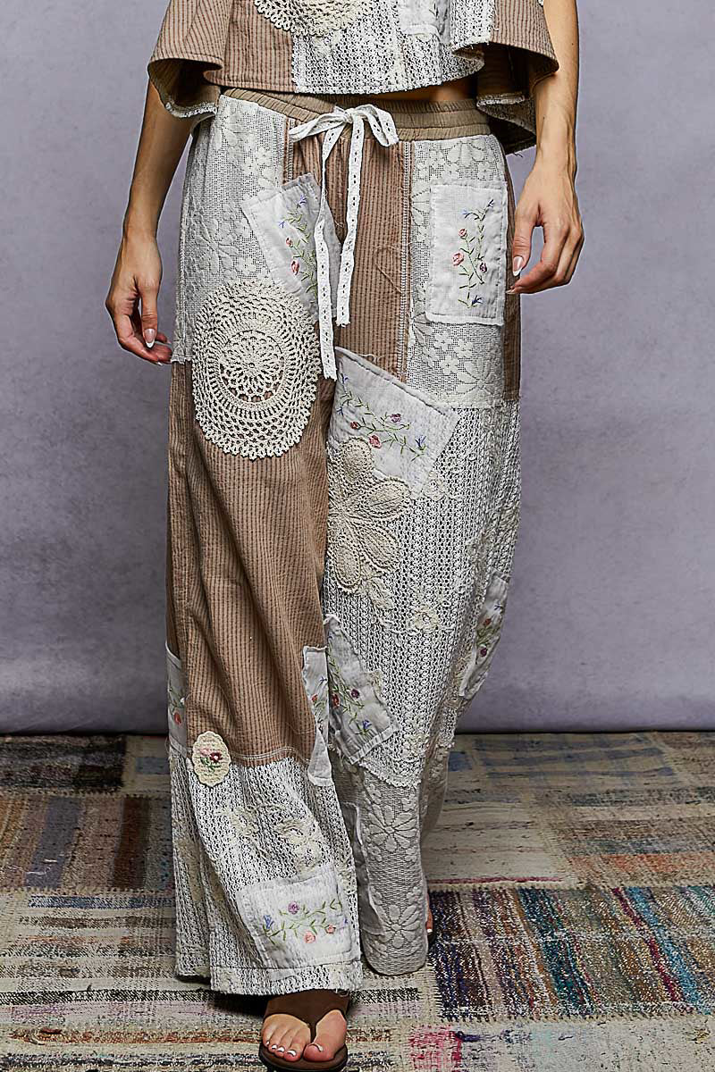 Relaxed fit in woven with patch detail Pants POL