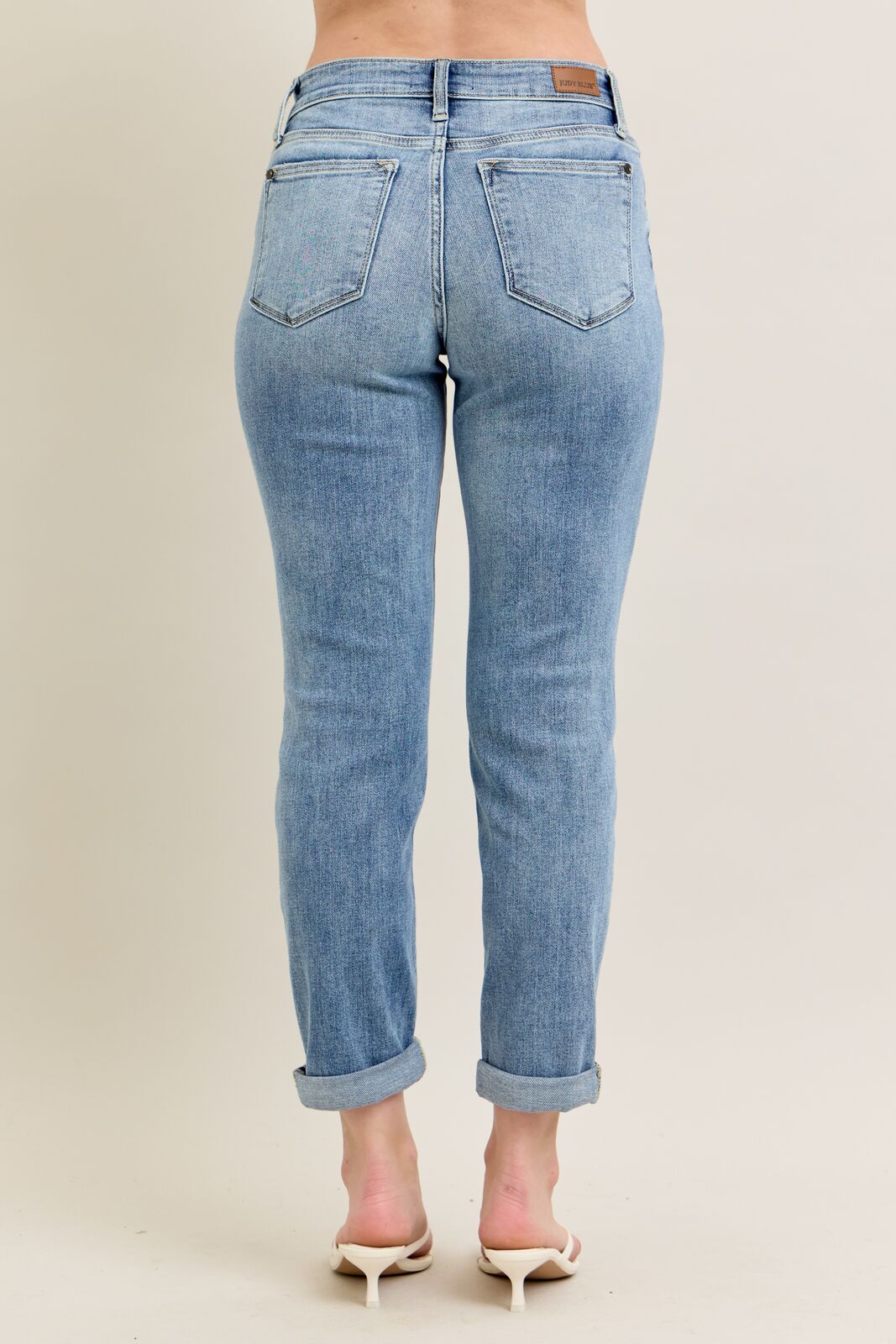 82335 Mid Rise Bleach Wash Boyfriend Jeans Judy Blue