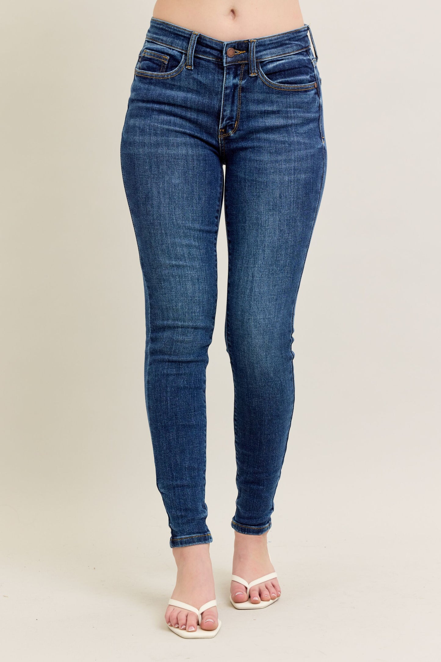 82252 Judy Blue Mid Rise Handsand Classic Skinny Jeans