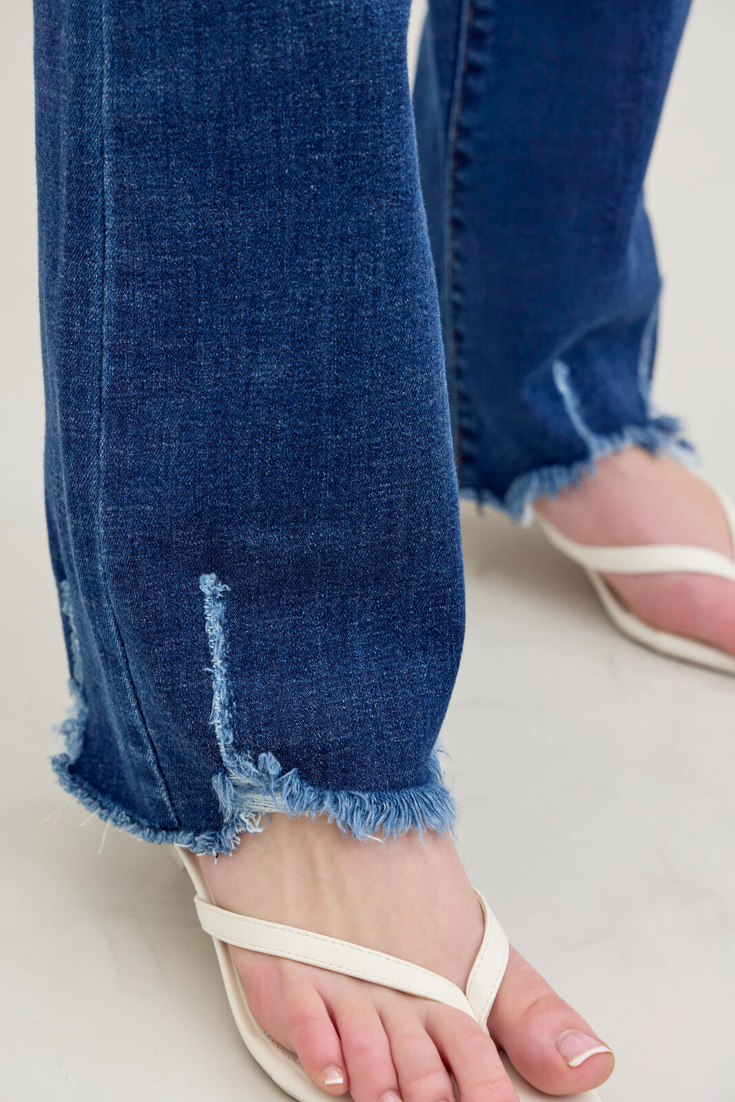 82519 Distressed Hem Boot Cut Judy Blue Jeans