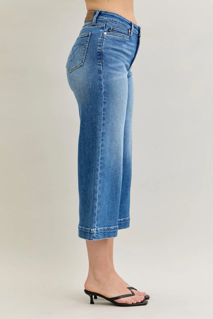 Judy Blue 881006 MR Wide Crop with Vintage Pockets Wide Hem Jeans