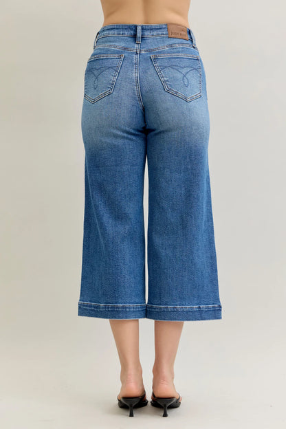 Judy Blue 881006 MR Wide Crop with Vintage Pockets Wide Hem Jeans
