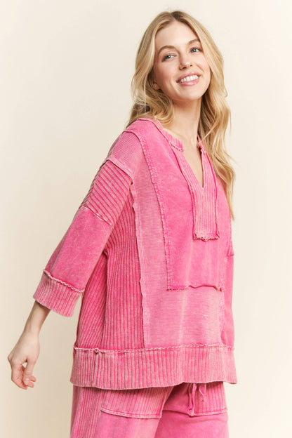 Mineral Washed Split Neckline sweatshirt HT6291