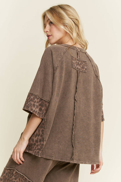 Mineral Washed Leopard Star Halfsleeve top HT6628