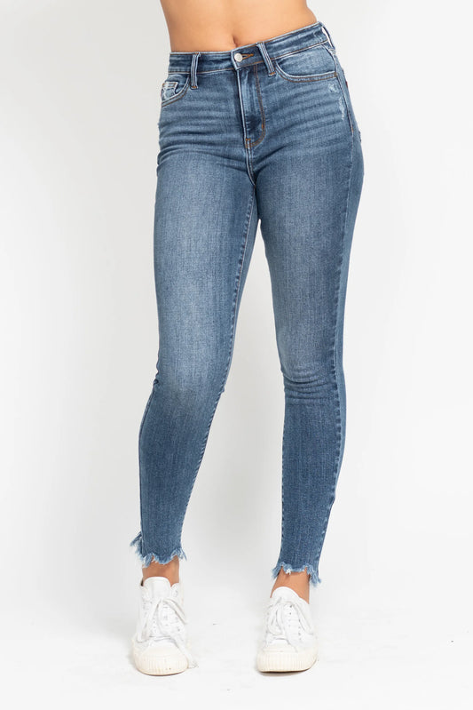 82491 HW Skinny w/Destroy & shark bit Hem Judy Blue