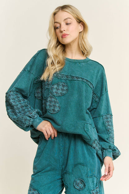 Mineral Washed Tweed Daisy patch Long sleeve top HT6761