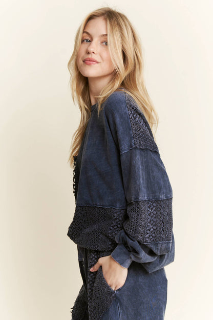 Mineral Wash Lace detailed Long Sleeve sweatshirt HT6027