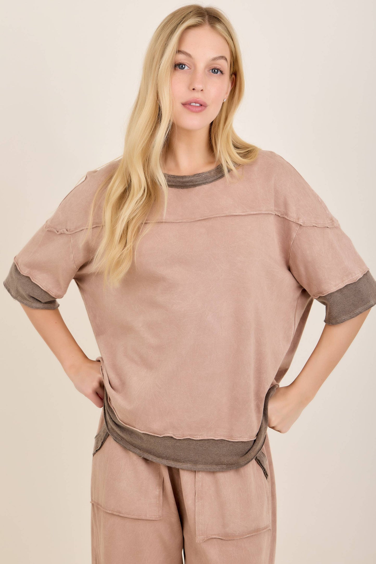 Mineral Washed Contrast Block Terry Top HT7540