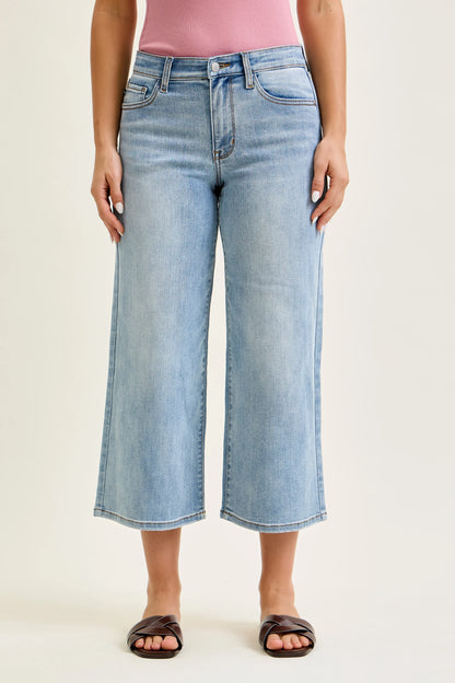 82690 Judy Blue Mid Rise Wide Crop Jeans