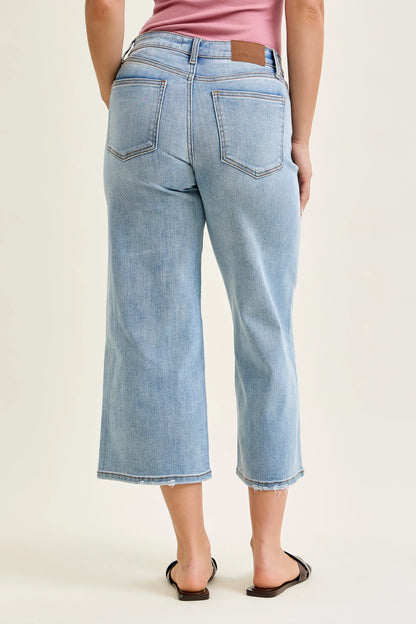 82690 Judy Blue Mid Rise Wide Crop Jeans