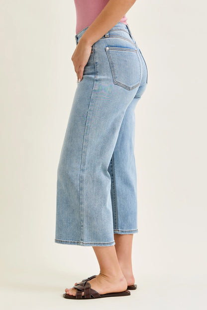 82690 Judy Blue Mid Rise Wide Crop Jeans