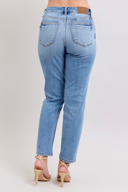 82626 Judy Blue MR Vintage Wash Slim Fit w/ Cell Phone Pocket