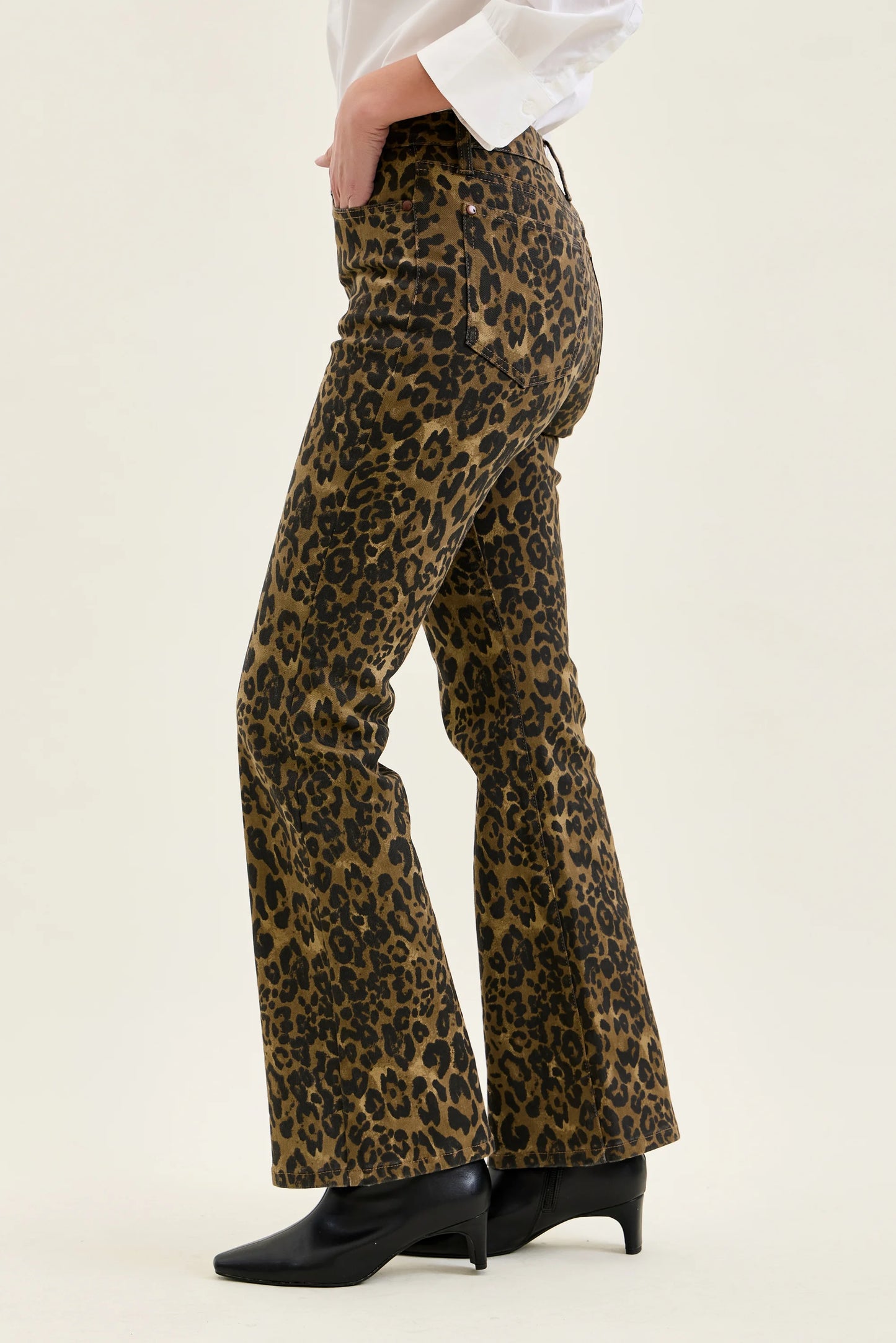 881183 Judy Blue HW Bootcut Leopard Print Jeans