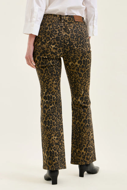 881183 Judy Blue HW Bootcut Leopard Print Jeans