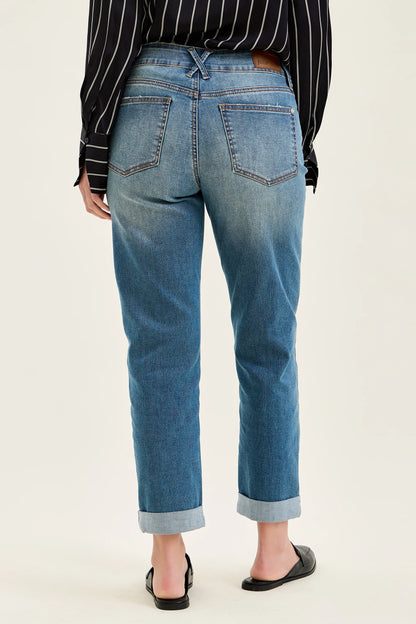 881089 Mid Rise Boyfriend Cool Denim Judy Blue Jeans