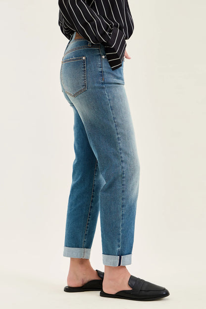 881089 Mid Rise Boyfriend Cool Denim Judy Blue Jeans