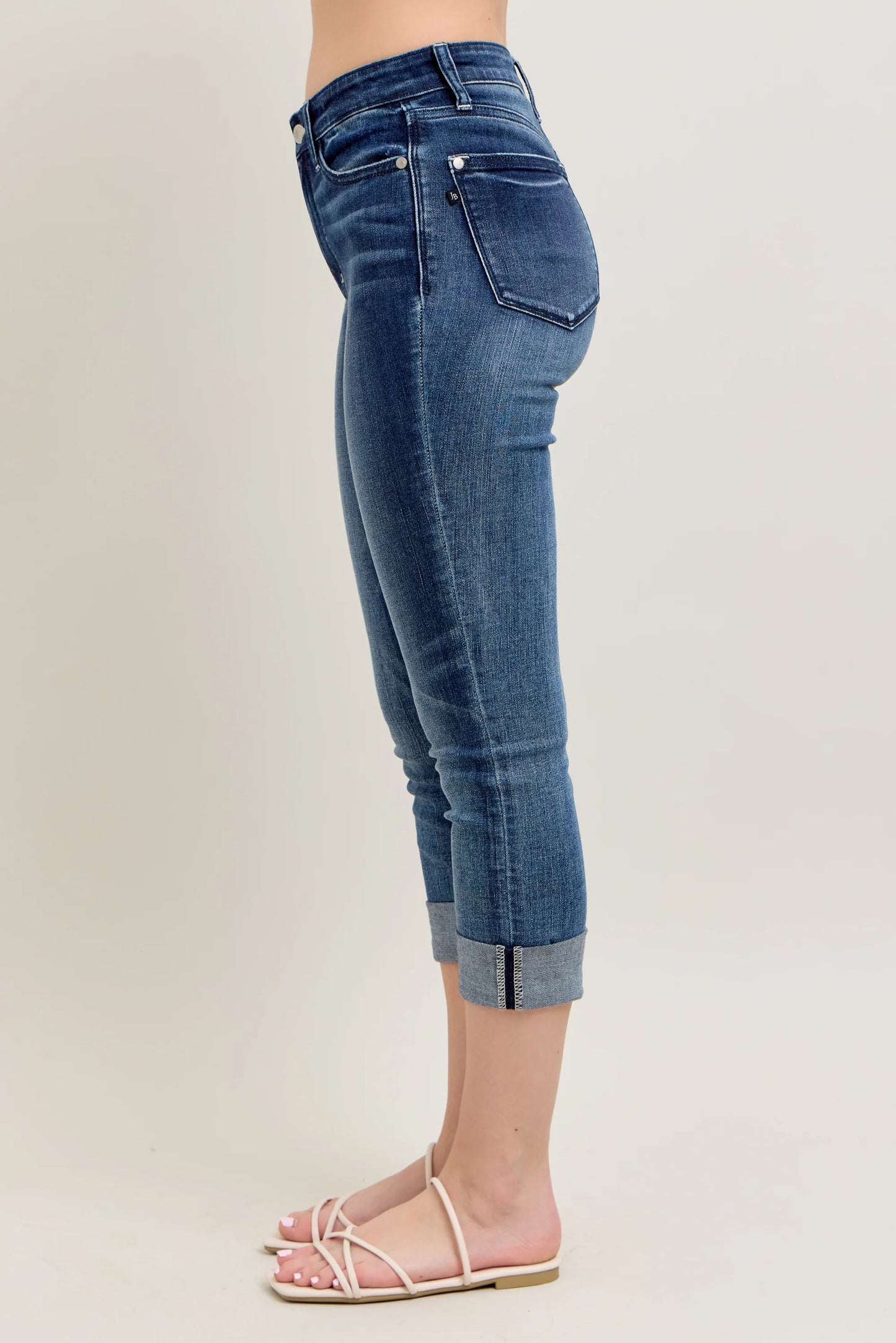 72121 Judy Blue Dark Wash Cuffed Capris Jeans