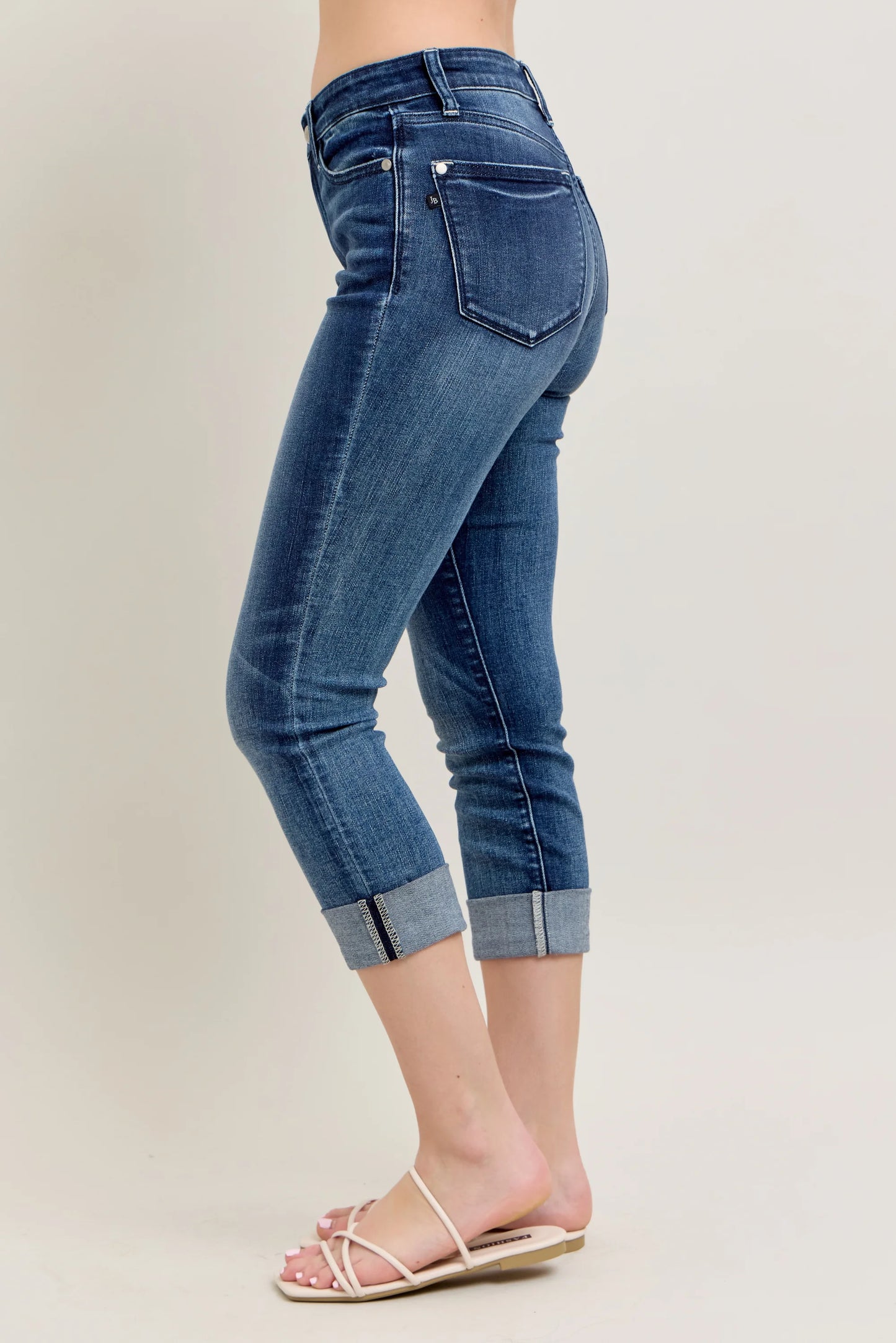 72121 Judy Blue Dark Wash Cuffed Capris Jeans