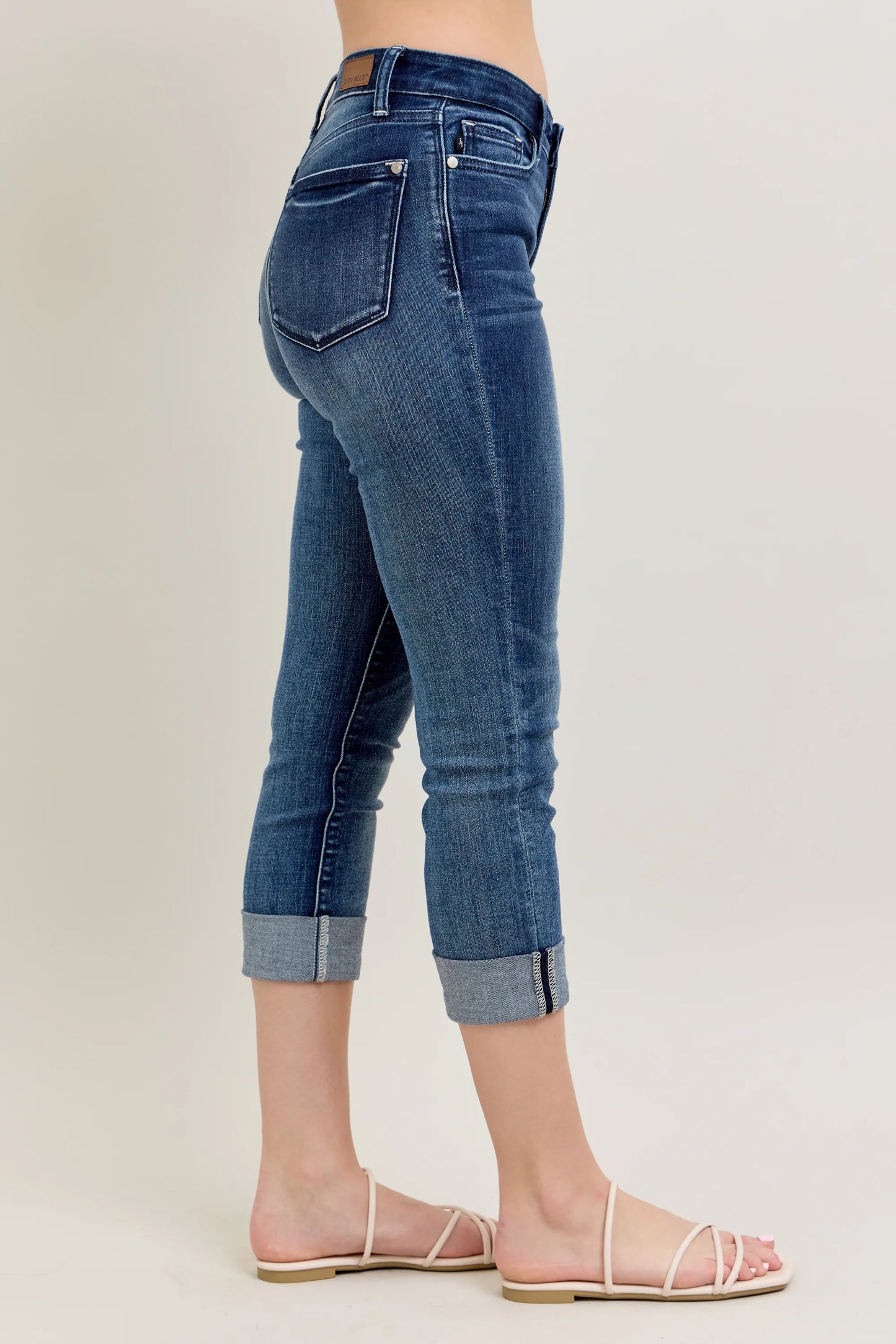 72121 Judy Blue Dark Wash Cuffed Capris Jeans