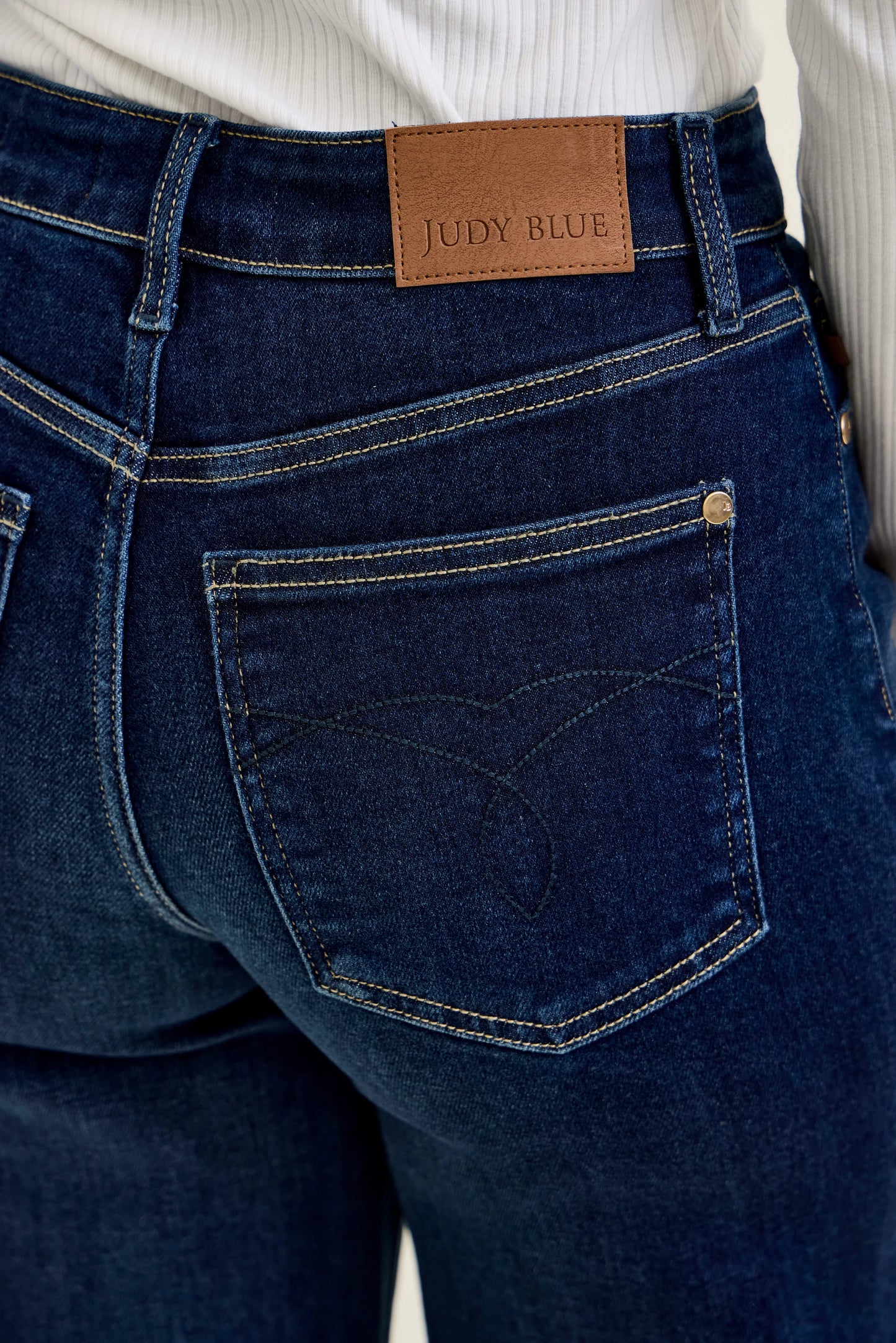 82748 HW LUX Retro Wide DK Twilight Blue Judy Blue Jeans