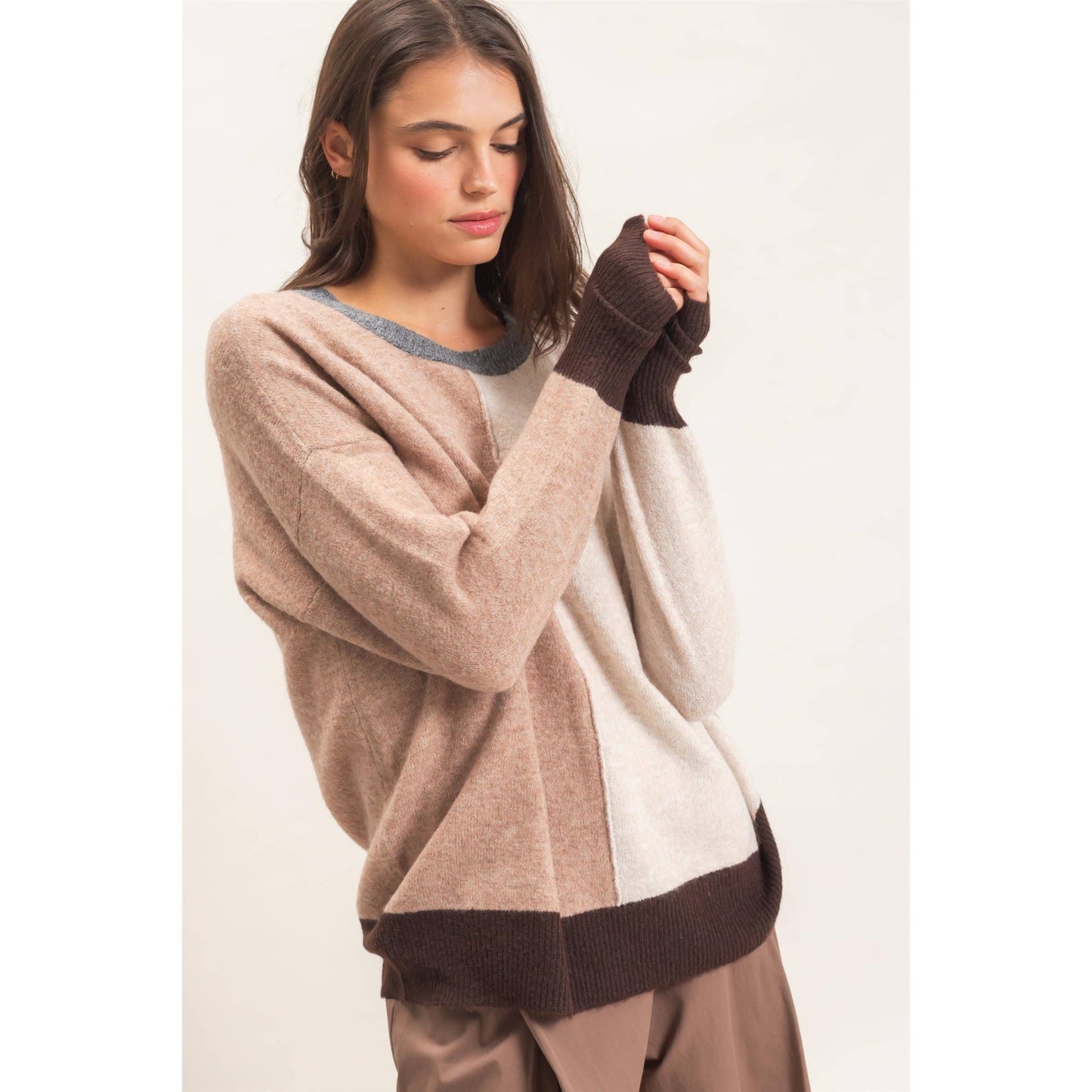 HYFVE Color block Visible Seam Sweater HF26E151