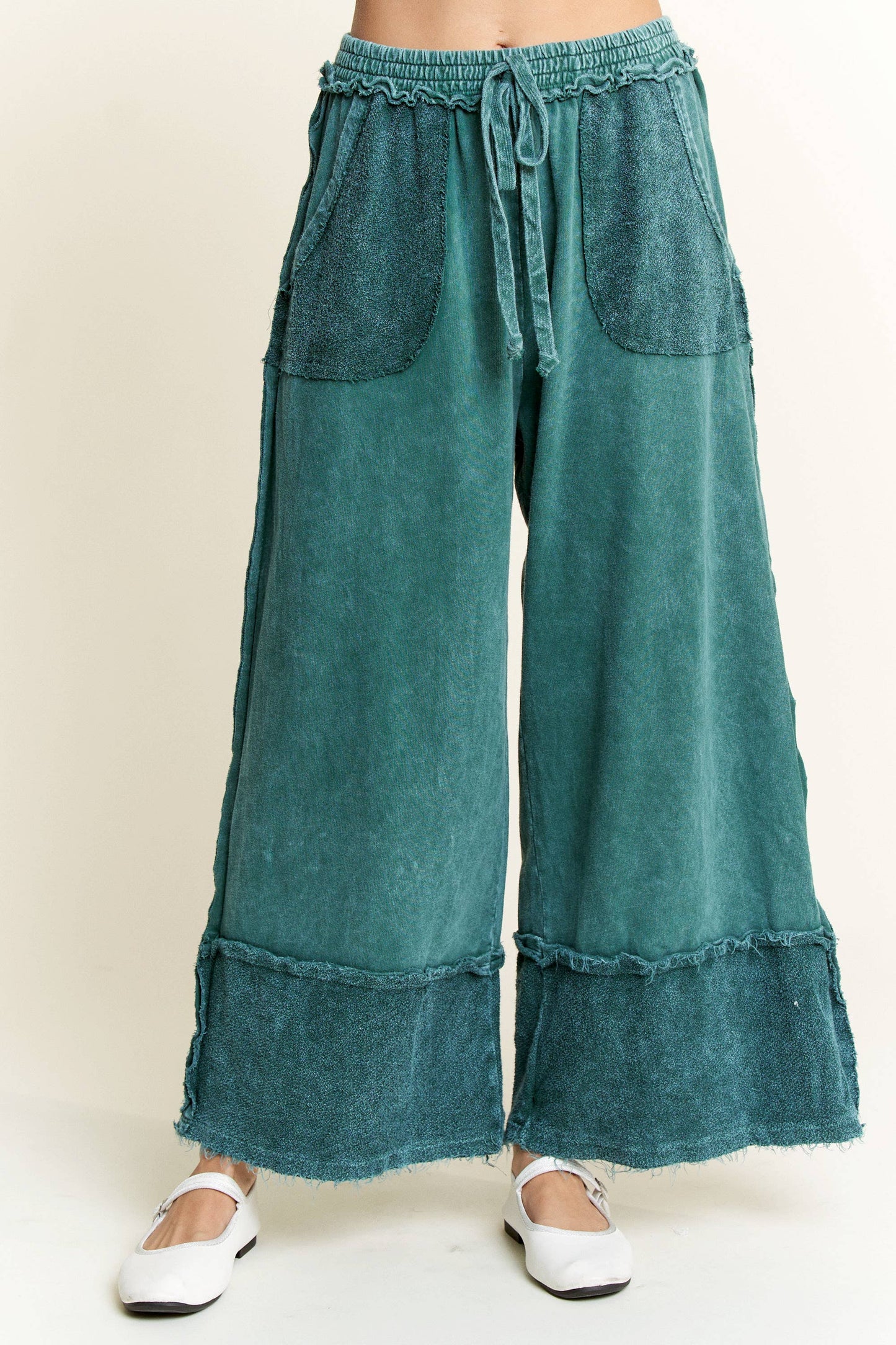 Mineral Wash Wide Pants with raw hem frayed details HP5536