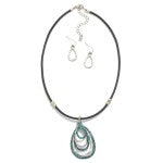 Necklace Set Featuring Metal Nesting Ovals Pendant With Metal Teardrop Drop Earrings