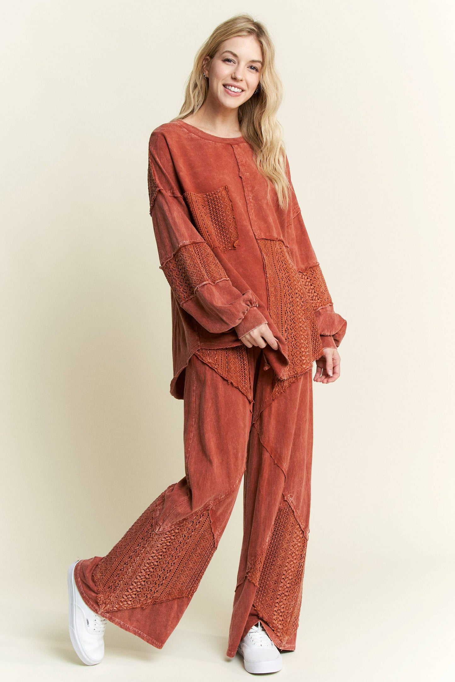 Mineral Wash Lace detailed straight leg pants HP6030