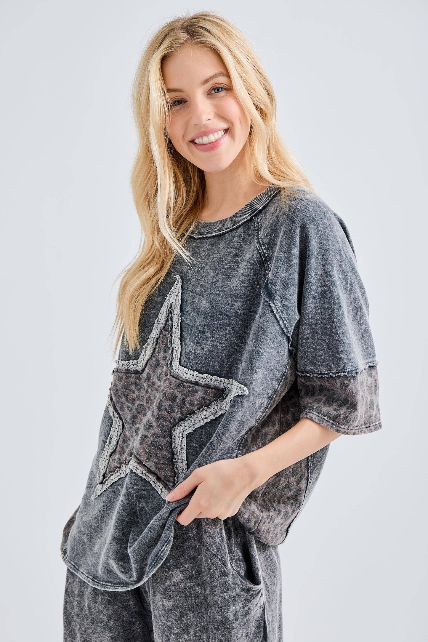 Mineral Washed Leopard Star Half sleeve top HT6628