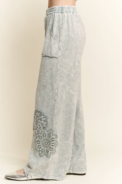 Mineral Washed Doily Wide leg straight pants HP6236