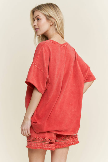 Mineral Wash VNECK everyday Tshirt HT4166