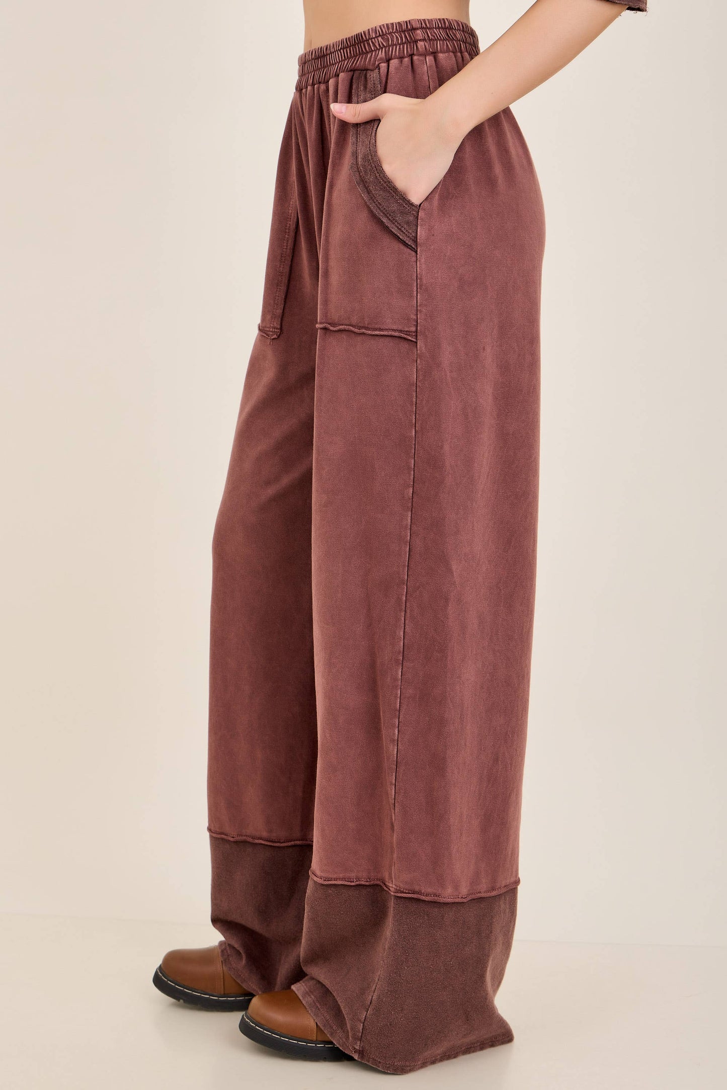 Mineral Washed Contrast Block Terry Pants HP7541