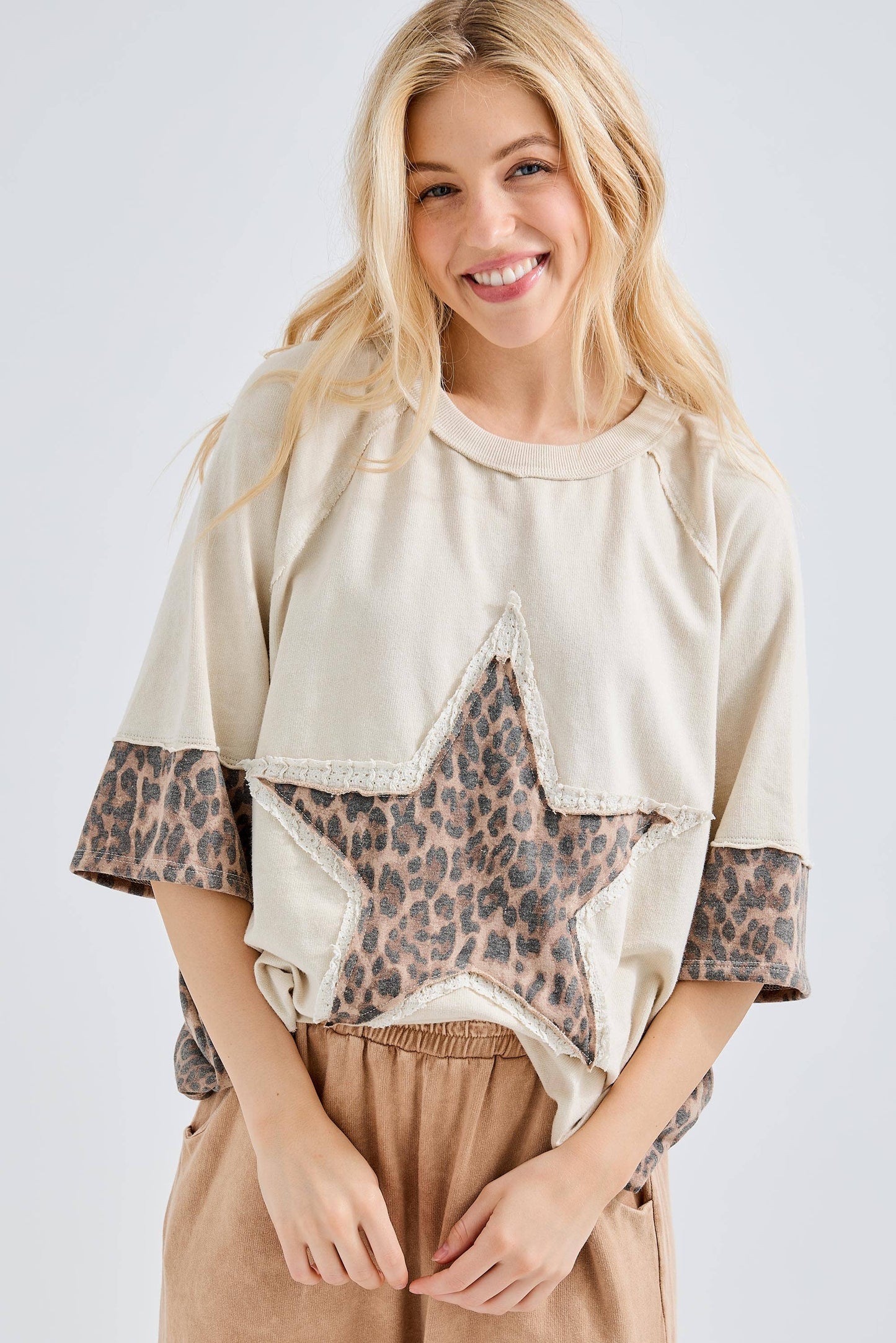 Mineral Washed Leopard Star Halfsleeve top HT6628