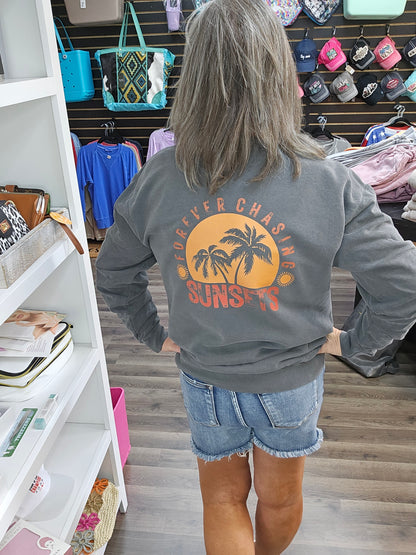 Chasing Sunsets Crewneck Sweatshirt Pepper