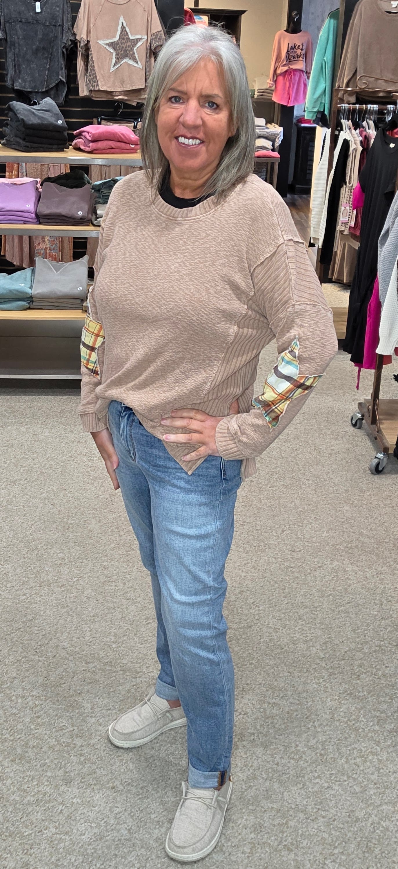 82703 Judy Blue Mid-Rise Boyfriend Jeans