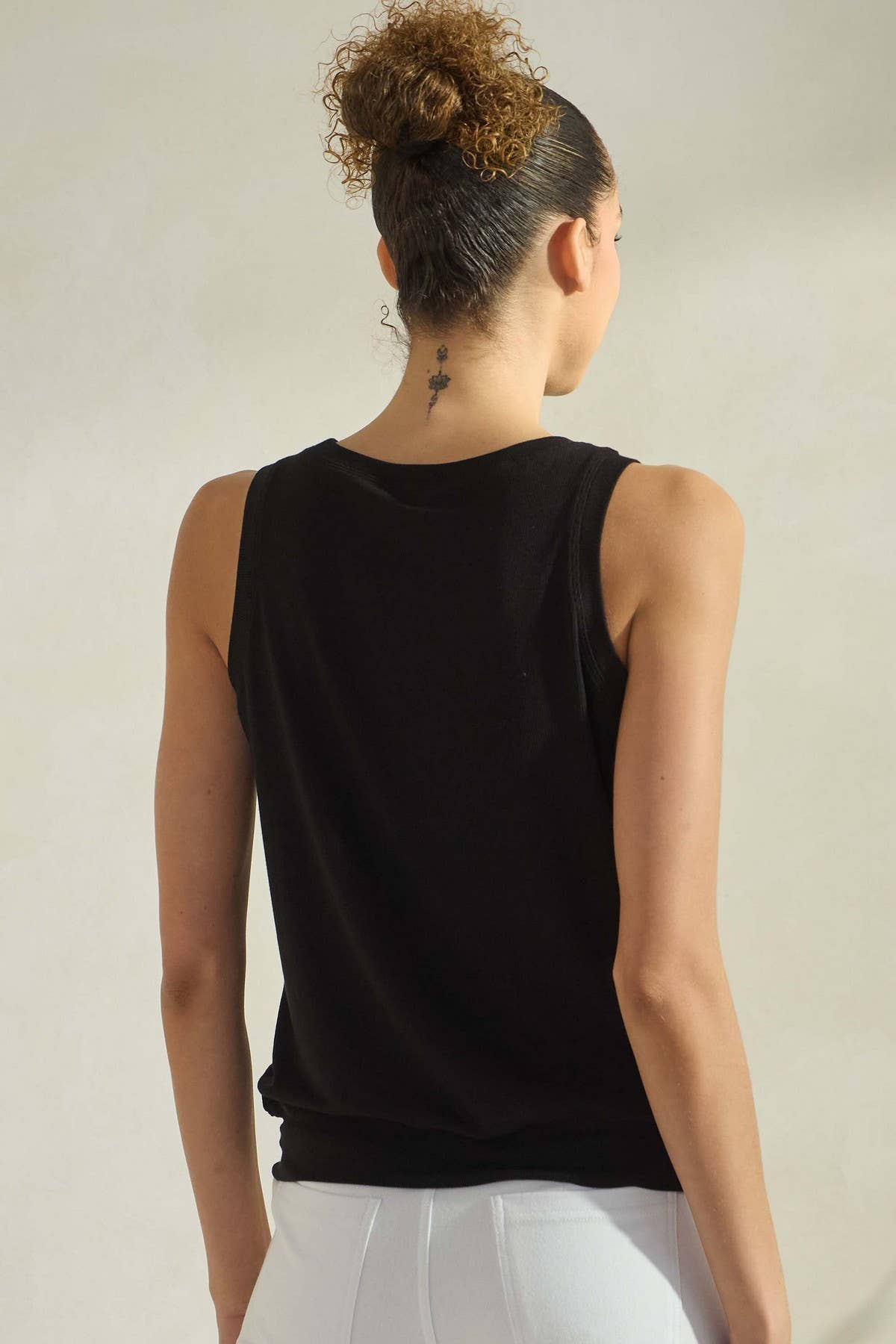 Women's Ribbed Viscose Crew Neck Loose Fit Tank XL