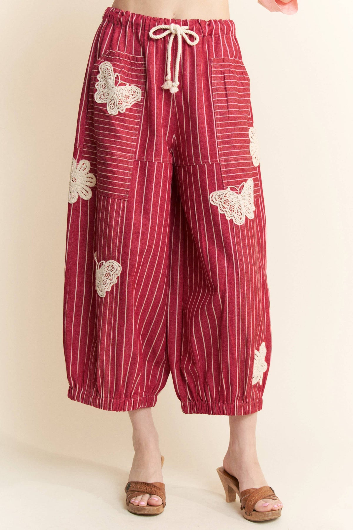 Crochet Applique Striped Barrel Pants