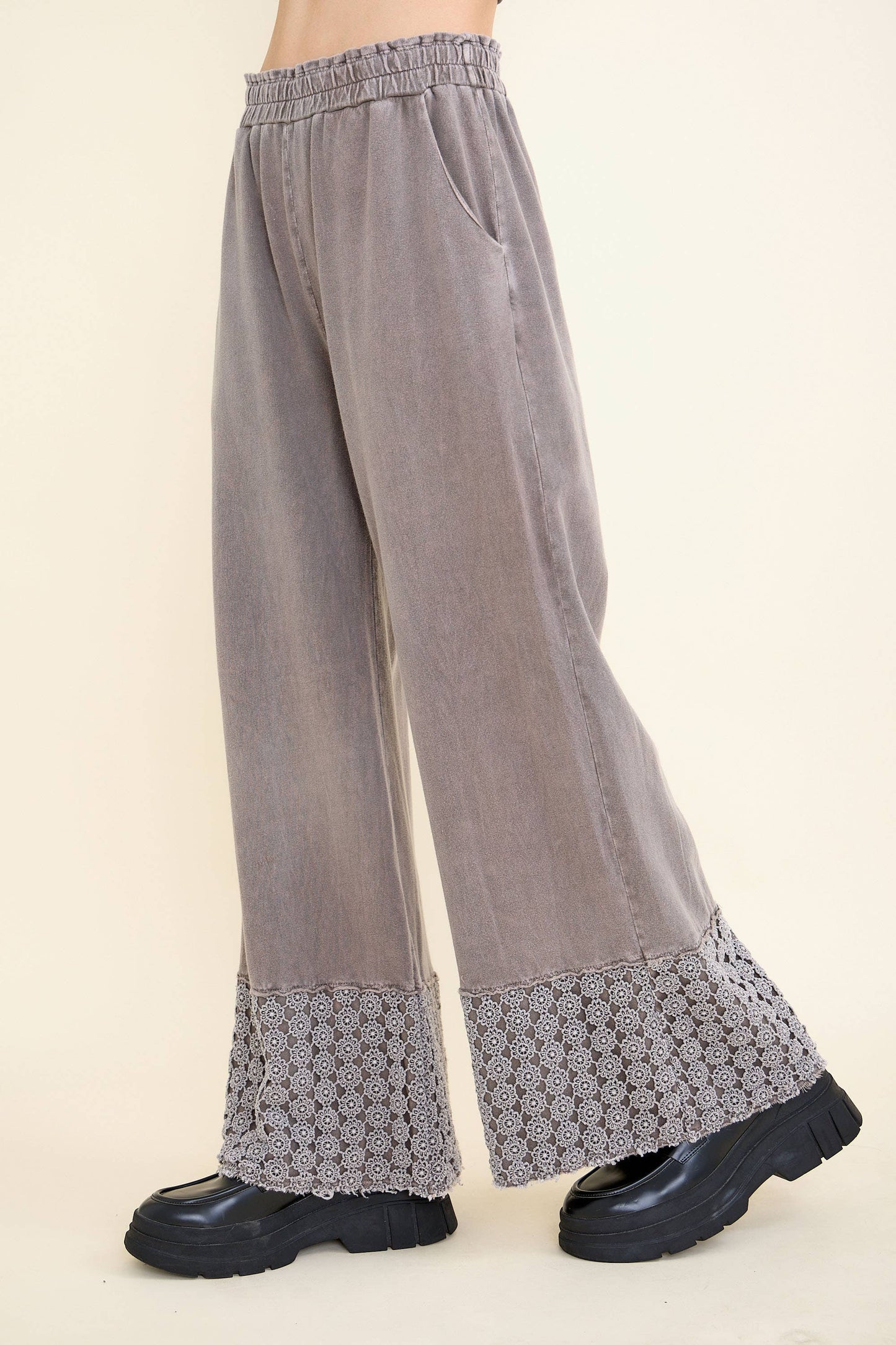 Mineral Washed Flower Daisy Long Leg Pants HP6016P1