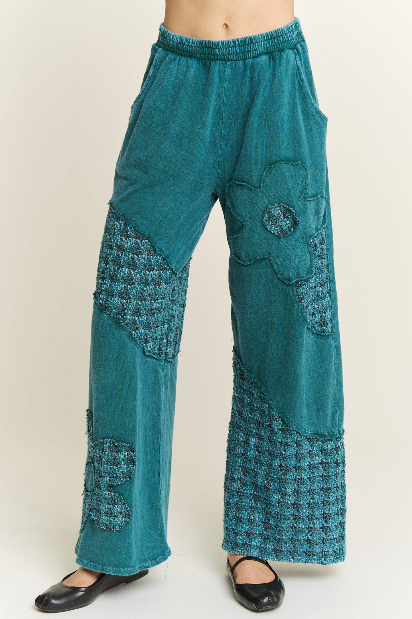 Mineral Washed Tweed Daisy patch Wide leg pants HP6751