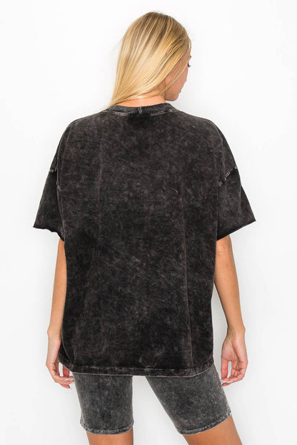Mineral Wash VNECK everyday Tshirt HT4166