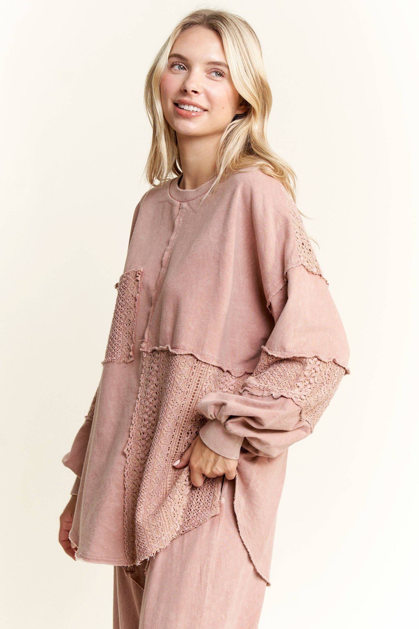 Mineral Wash Lace detailed Long Sleeve sweatshirt HT6027