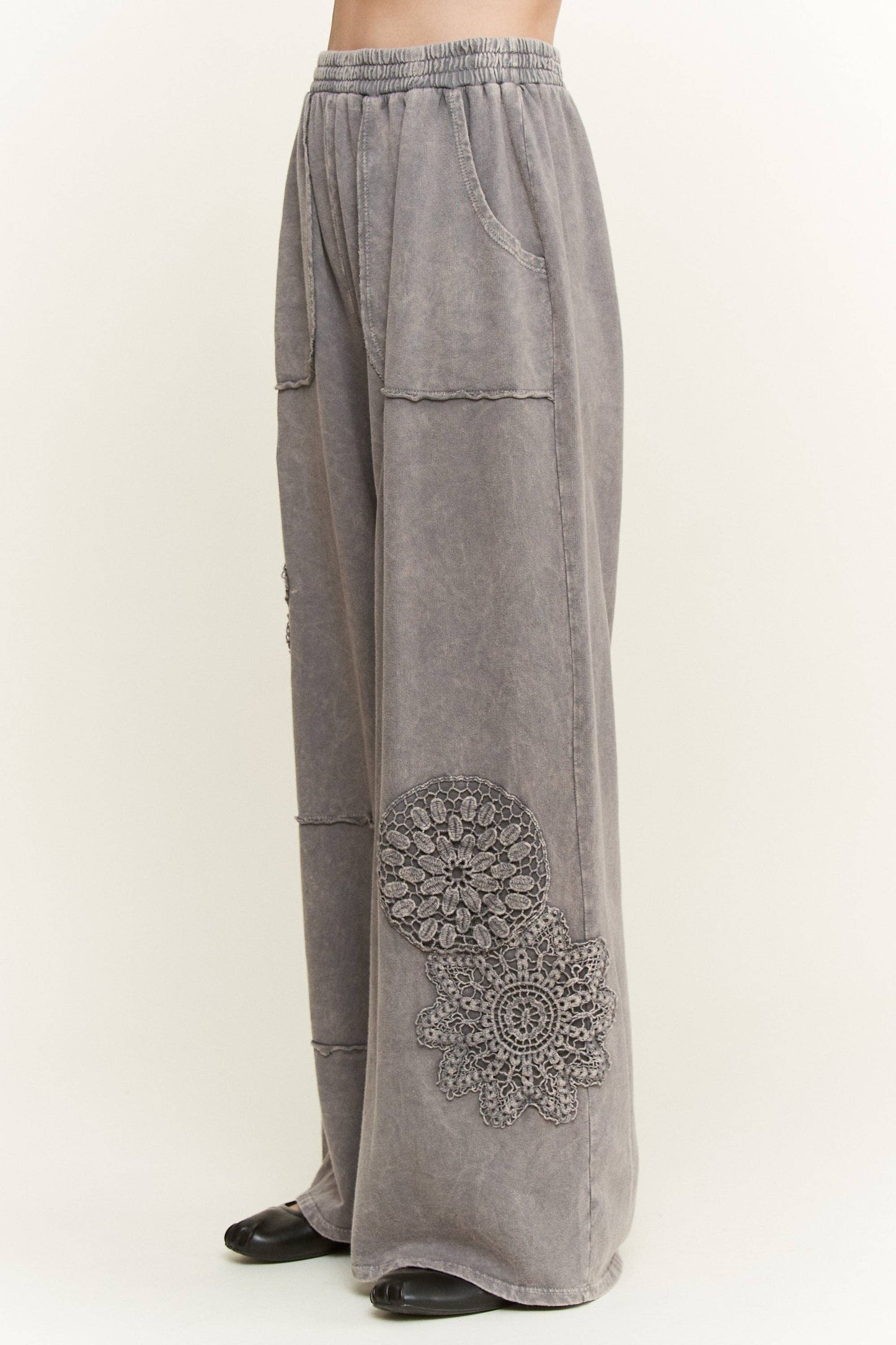 Mineral Washed Doily Wide leg straight pants HP6236