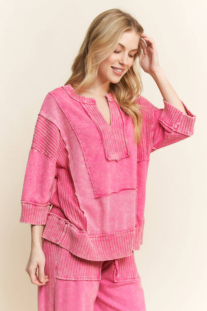 Mineral Washed Split Neckline sweatshirt HT6291