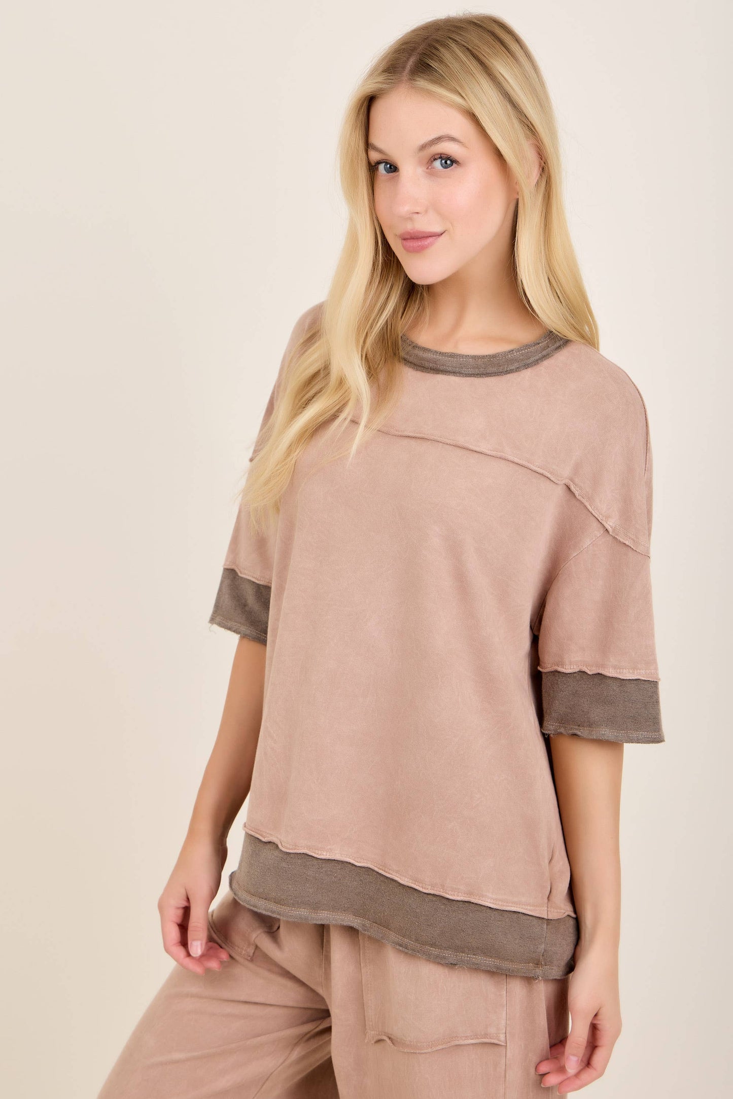 Mineral Washed Contrast Block Terry Top HT7540