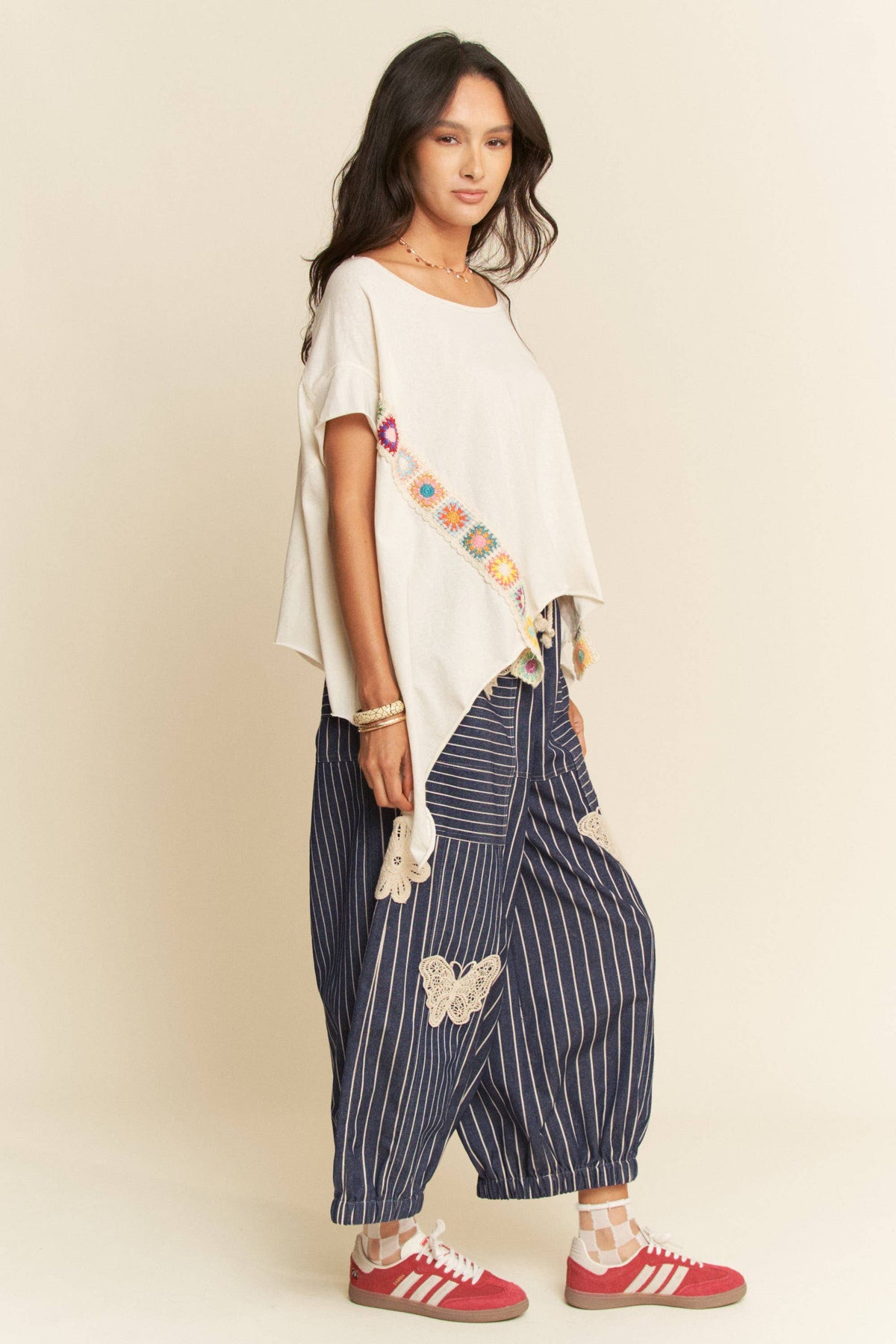 Crochet Applique Striped Barrel Pants